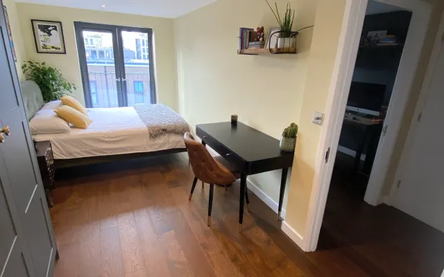 Elegante y espacioso dormitorio de lujo en precioso dúplex, centro de...