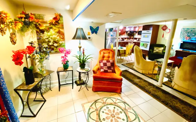 420 Friendly - The Boystown Suite   Free Parking