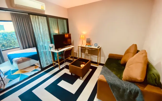 Silom/Sathorn Cozy&Quiet Condo