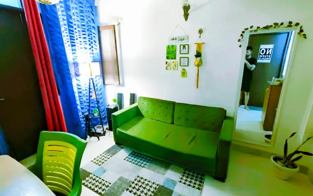 Canto Preguiçoso( 1BHK) em South Delhi