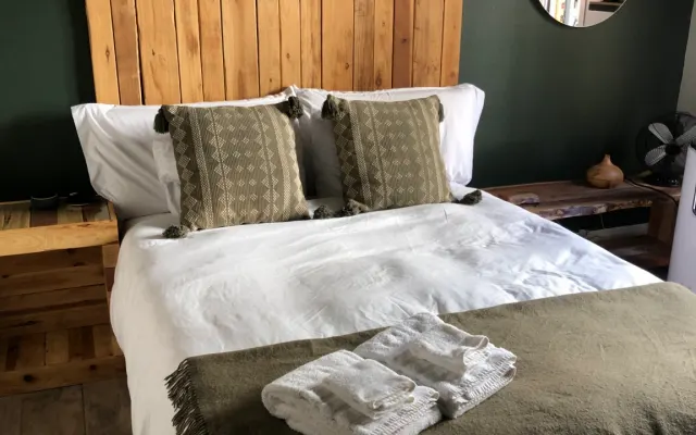 Hillcrest Studio Oasis - situé au centre, accessible à pied et privé.