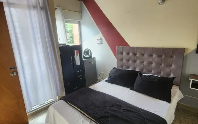 Room with natural light # 1