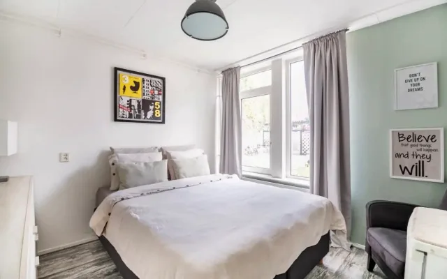 Private room in nice apartment near downtown.