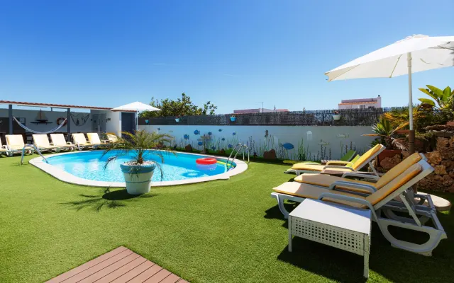 Apartamentos de vacaciones en el Algarve con 4 suites y piscina de...