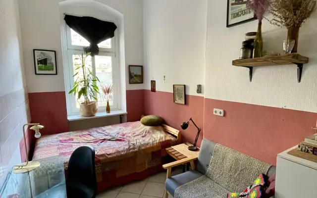 a cozy room in a beautiful Berlin apartment