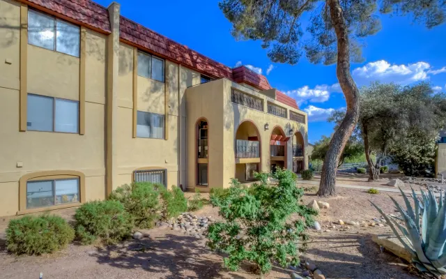 Condominio en el noroeste de Tucson - Impresionantes vistas, piscina y
