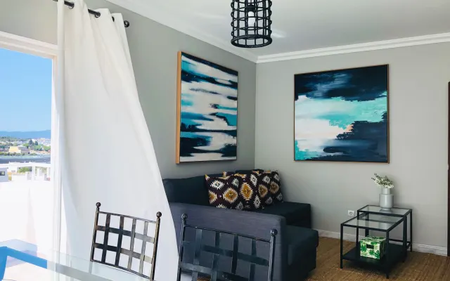 Spacious Bright&Modern Near Beaches Sleeps 6
