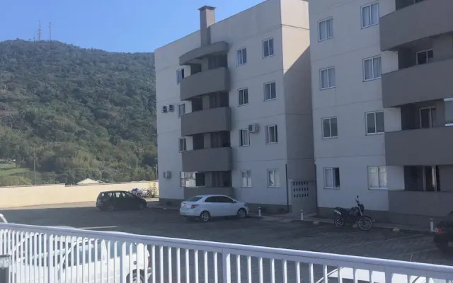 Condominio con piscina - Praia da Vila - IMBITUBA SC