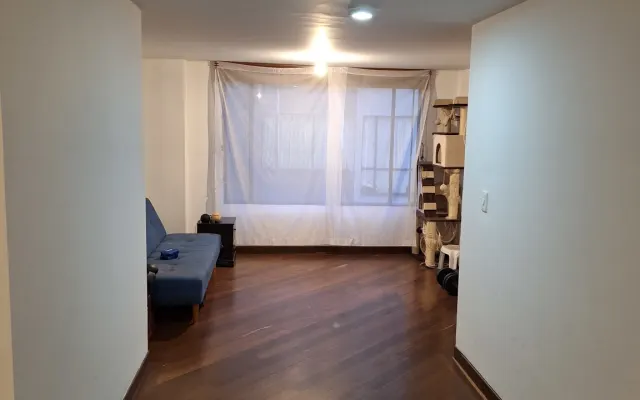 Camera privata, in un quartiere tranquillo