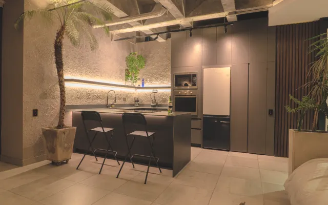 "Live Pisoverde - un loft à l'âme verte".