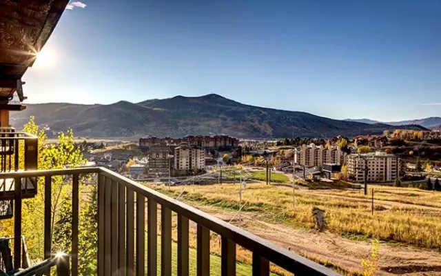 Bear Claw 410 - Ski-in Ski-out Condo!