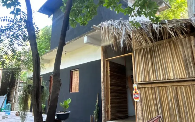 Cabane écologique au centre de Zipolite