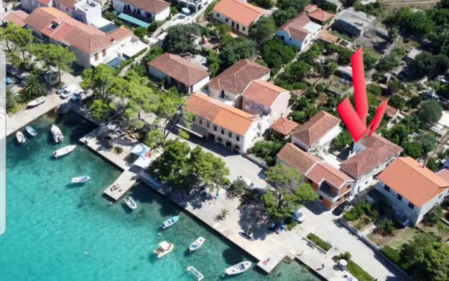 Nice and decent apartment in the town center.