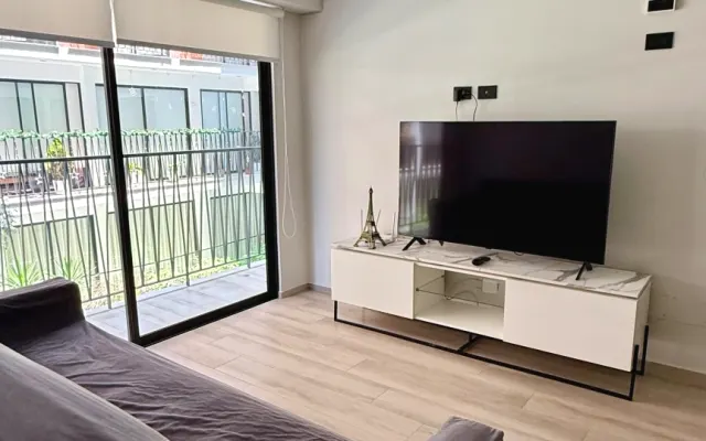 NUOVO appartamento a Miraflores a 1 isolato dal malecon