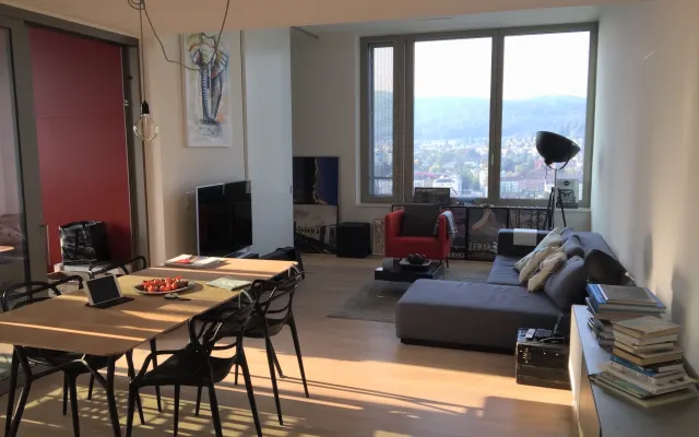 Very nice and bright apartment on the upper floor in a tower.
