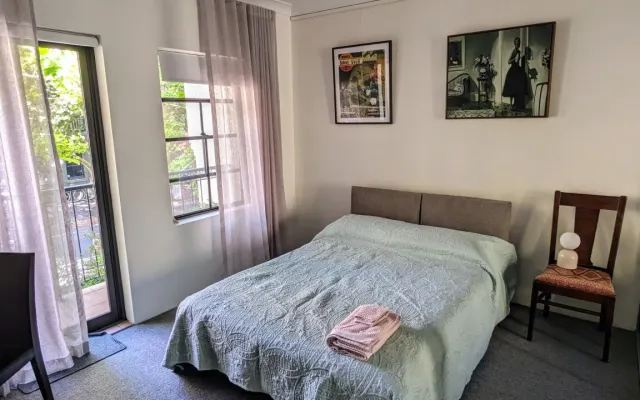 Posizione centrale per esplorare la Sydney gay