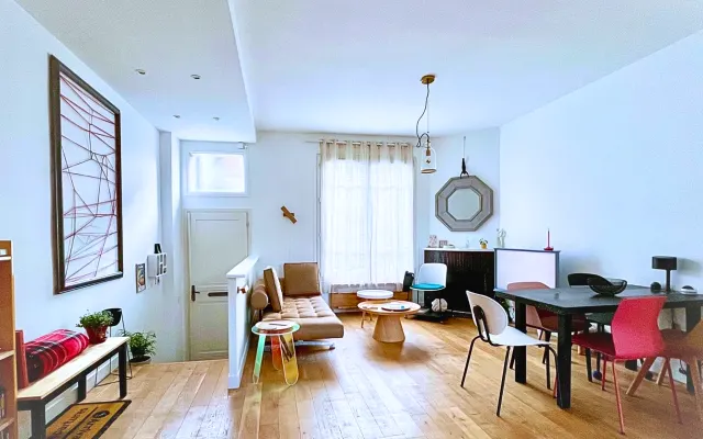 Privatzimmer im Stadthaus mit Garten, 5min von Paris entfernt (M11)