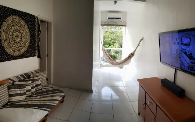 Apto tranquilo de 40m2 no centro de Copacabana para descanso ou...