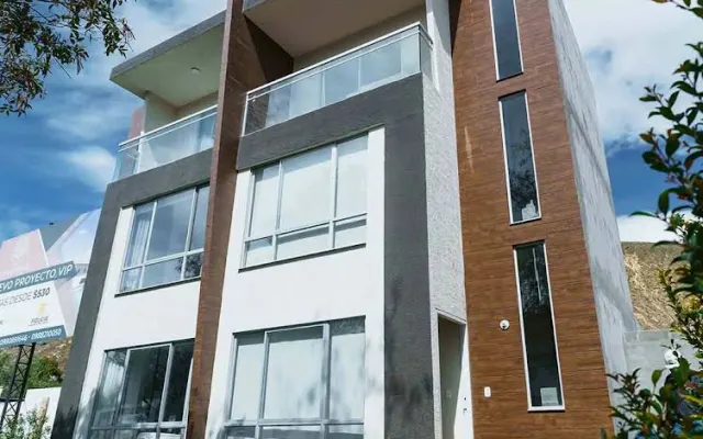 Casa acogedora con piscina temperada, ubicada en la mitad del mundo