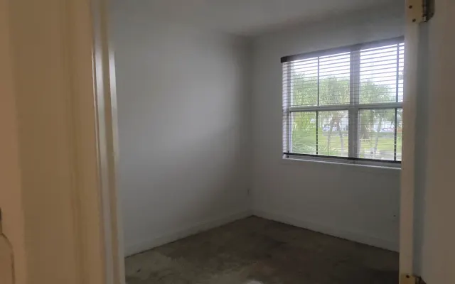 Roommate wanted for west jendall area