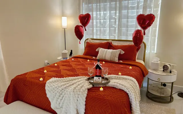 Spacious & Centric Guest House near Miami Airport