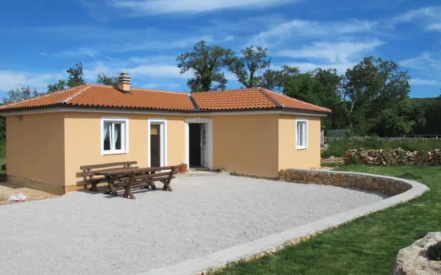 A small house in unspoiled nature, surrounded by forest and footpaths...