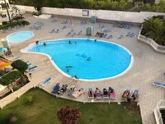 6 Appartement neuf, Wifi gratuit, central, près des dunes