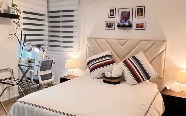 Luxuriöses Zimmer mit eigenem Bad und Kaffee-/Teegenuss