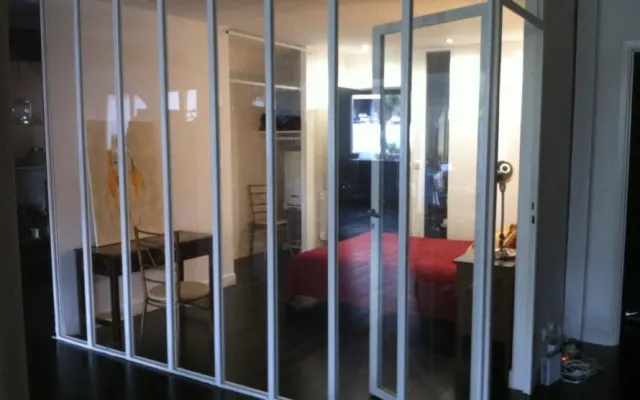 Room or just a bed in a loft 3 nights min. Open space open mind
