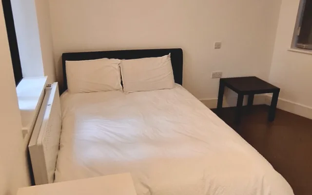 Moderna y espaciosa habitación con baño está disponible en Old Street