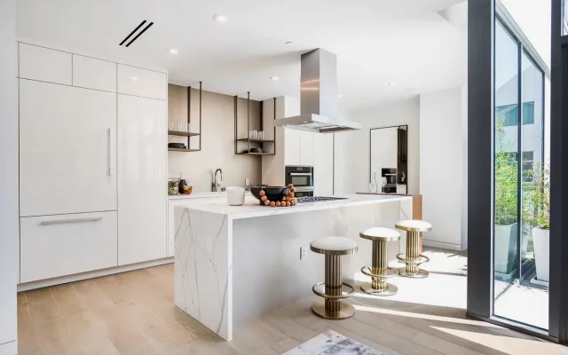 Luxury Hollywood Villa {DISCOUNTED}