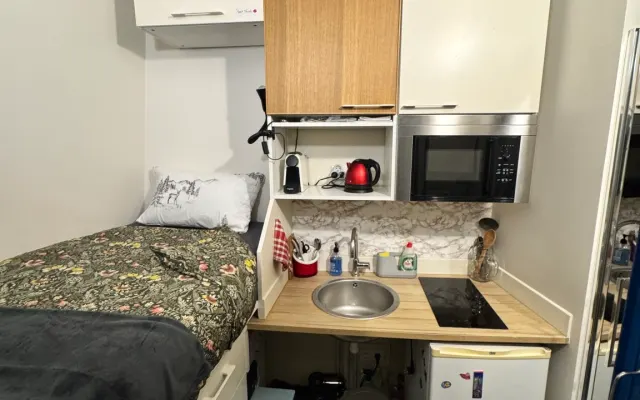 petite studette capsule center de paris 1personne