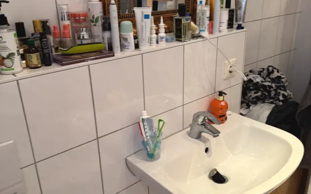 Fuga dalla città perfetta nel quartiere trendy di Neukölln