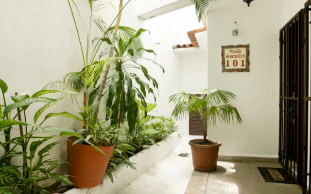 Superbe studio à deux pas de la plage dans la zone romantique