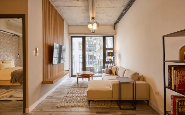 Schöne neue Wohnung in Zone 4 mit A/C