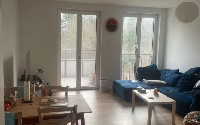 Cozy room to rent.
