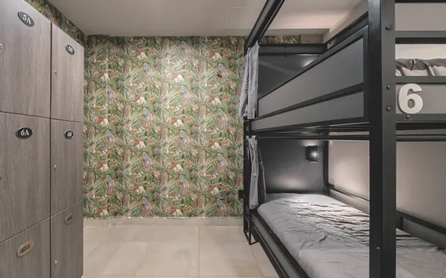 The Tropical Nest – Women’s Shared Hostel Room 4A