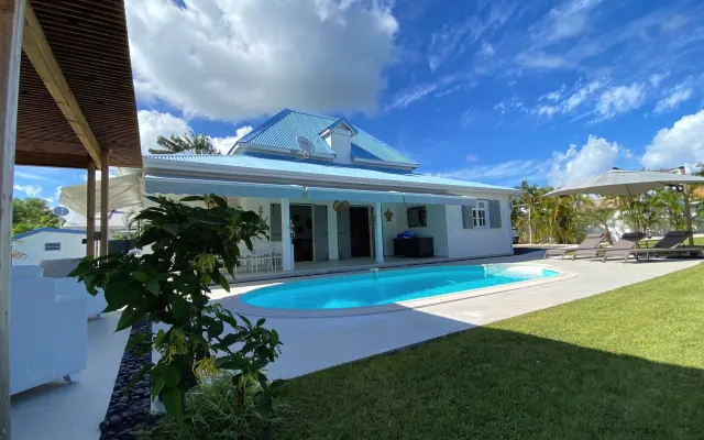 Villa NOMILOU - Avec Accès Plage