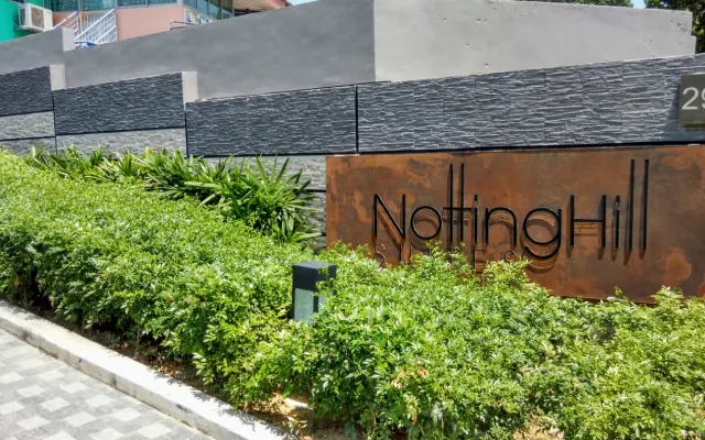 Stay with host at west of Singapore
