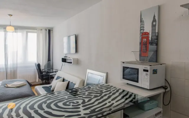 Modern flat Berlin Alexander Platz, 15 min Berghain & 5 min Kitkat