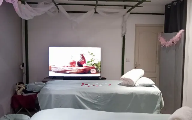 Cocooning-Unterkunft "2 IN 1", die dem Wohlbefinden in einer Zen...