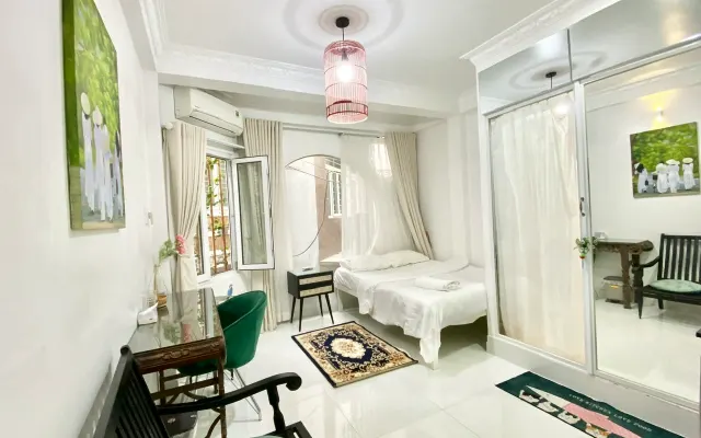 Cozy & Quiet Studio · Zoo / History Museum / US Consulate · F1