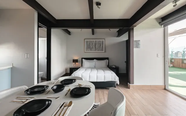 The Flamingo Rooftop Suite - Einzigartiges Design in zentraler Lage