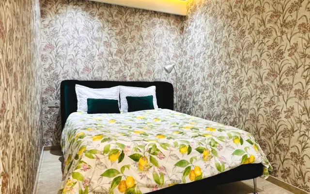 Charming Downtown Studio