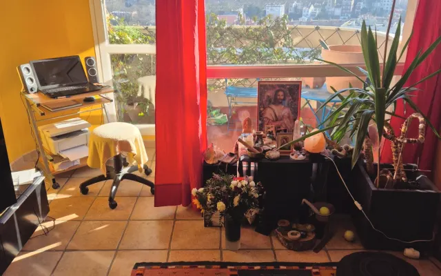 Schöne, geräumige Wohnung mit atemberaubendem Blick auf Paris im 15.
