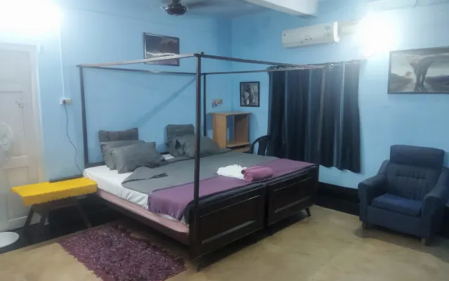 CCU Airport Transit Stay near Kolkata International Airport.