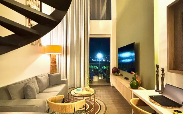 THE LOFT 405 - Loft und Swimmingpool - zwischen Walled City und...