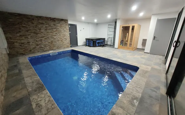 Lujo 5 estrellas, Gay, Jacuzzi, Sauna, Piscina cubierta climatizada