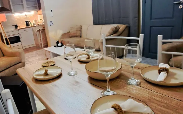 Central Piraeus port apartment