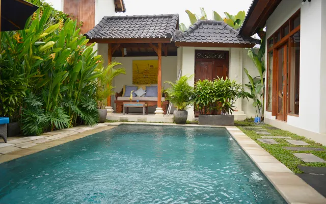 Villa Mewali - Cozy, private two bedroom villa with pool.
